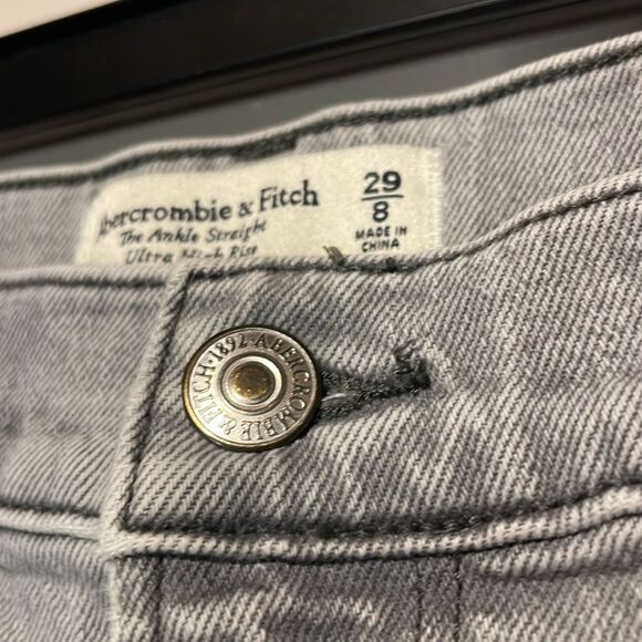 Abercrombie & Fitch- The Ankle Straight Ultra High Rise Jeans Light Grey Wash 29 - Picture 7 of 8